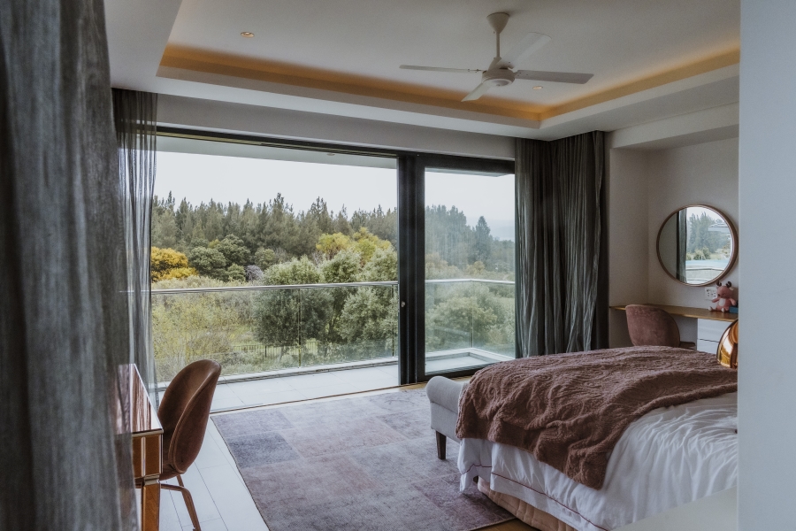 5 Bedroom Property for Sale in Pearl Valley at Val de Vie Western Cape